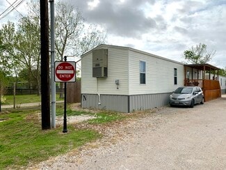 Plus de détails pour 3621 County Road 161, Alvin, TX - Multi-résidentiel à vendre