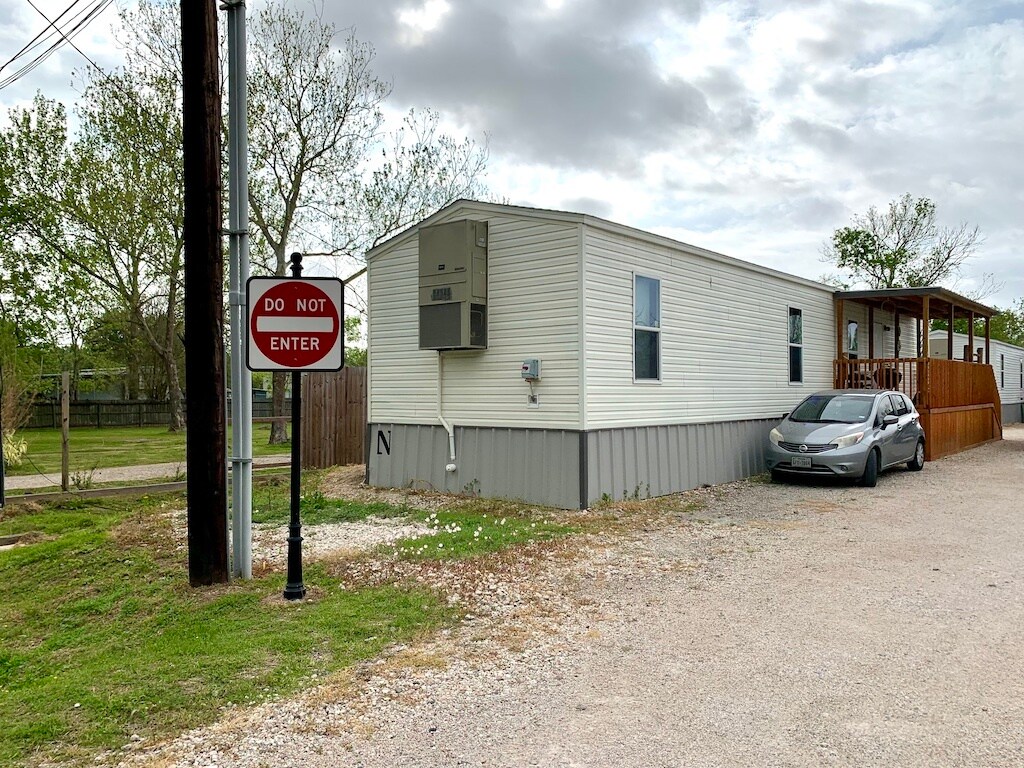 3621 County Road 161, Alvin, TX à vendre Photo principale- Image 1 de 23