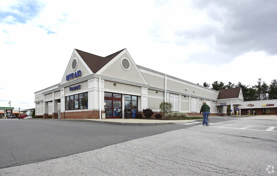 123 Nashua Rd, Londonderry, NH à louer - Photo principale - Image 1 de 7
