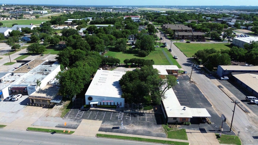 7608 Camp Bowie West Blvd, Fort Worth, TX for sale - Building Photo - Image 3 of 14