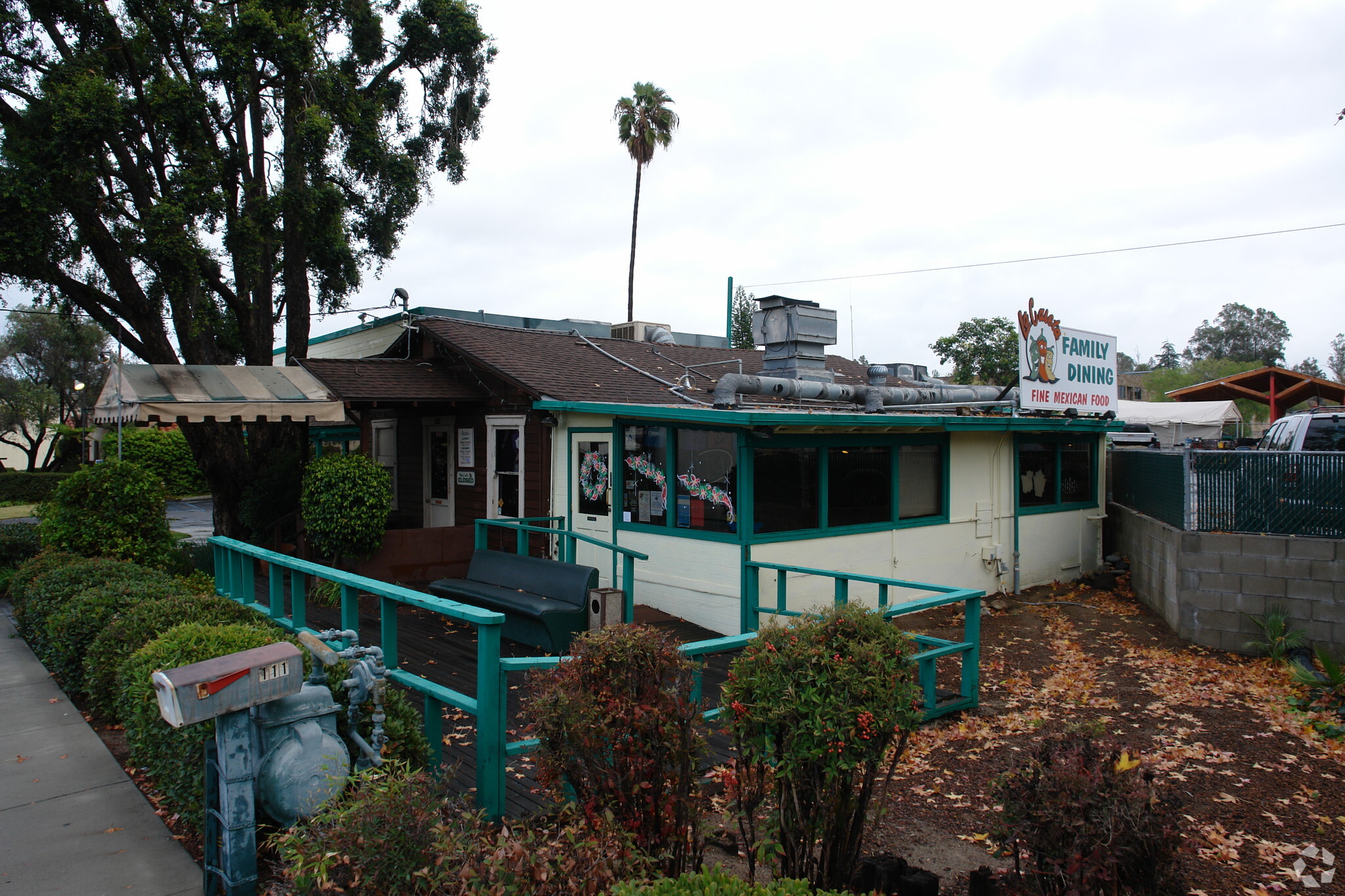 111 N Vine St, Fallbrook, CA for sale Primary Photo- Image 1 of 1