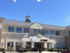 105 Stony Pointe Way, Strasburg, VA for lease Building Photo- Image 1 of 3