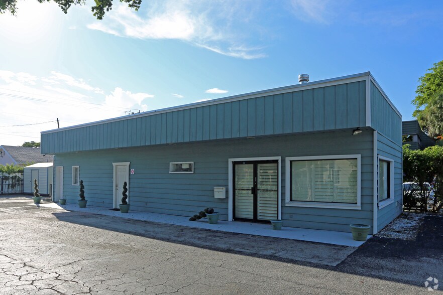 381 NE 5th Ave, Delray Beach, FL for sale - Primary Photo - Image 1 of 9