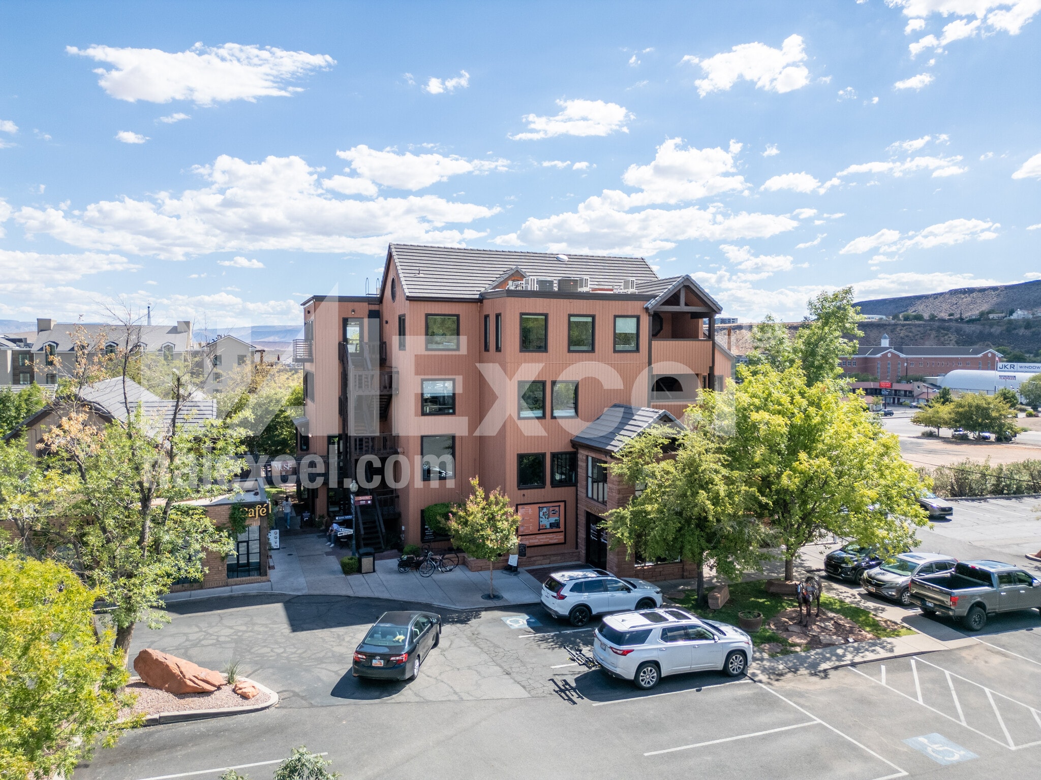 2 W Saint George Blvd, St George, UT for lease Building Photo- Image 1 of 9