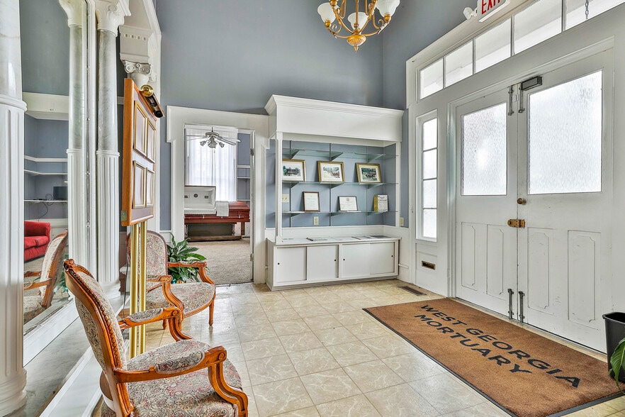 605 Hill St, Lagrange, GA à vendre - Photo du bâtiment - Image 2 de 15