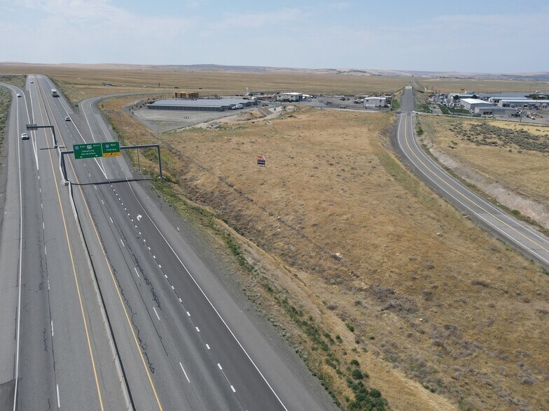 4515 Union Loop Rd, Kennewick, WA à vendre - Photo du bâtiment - Image 2 de 19