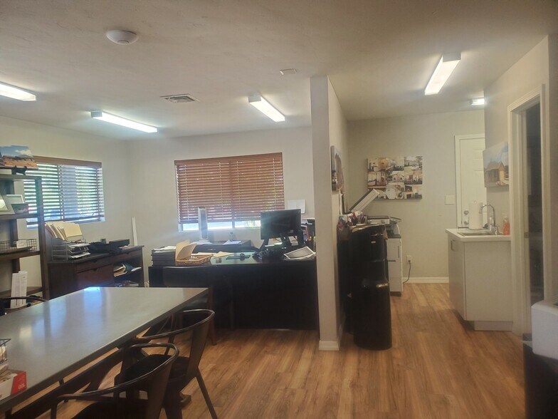 1450 Builders Way, Prescott, AZ à louer - Photo du bâtiment - Image 3 de 16