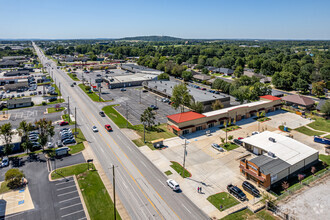 210 N Bloomington St, Lowell, AR - aerial  map view