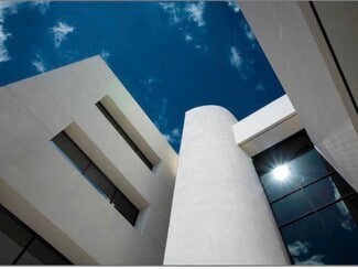 Plus de détails pour 8725 NW 18th Ter, Miami, FL - Bureau à louer