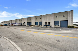 Plus de détails pour 8700-8796 NW 100th St, Medley, FL - Industriel à louer