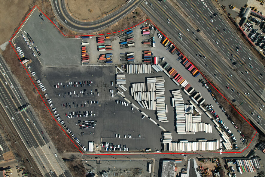 104-180 Foundry St, Newark, NJ for lease - Building Photo - Image 2 of 3