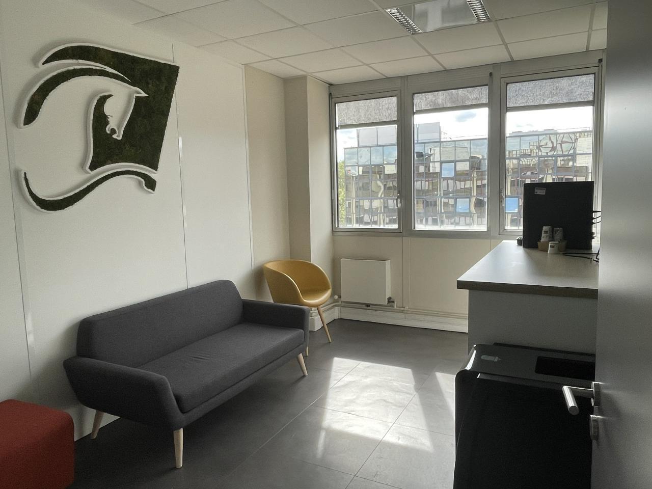 Bureau dans Fontenay-sous-Bois à louer Photo intérieure- Image 1 de 11