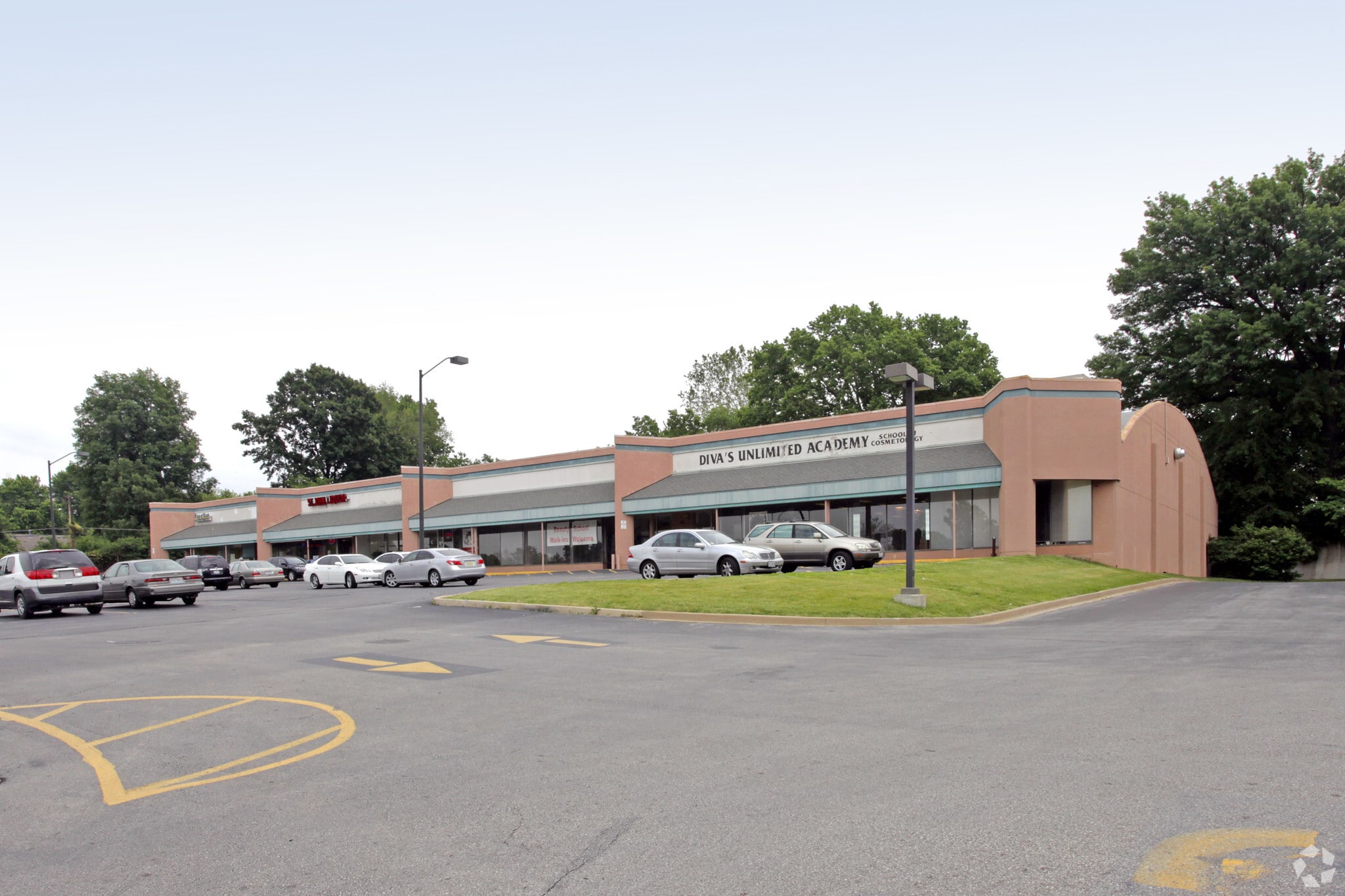 3304-3318 Brown Rd, Saint Louis, MO for lease Primary Photo- Image 1 of 7