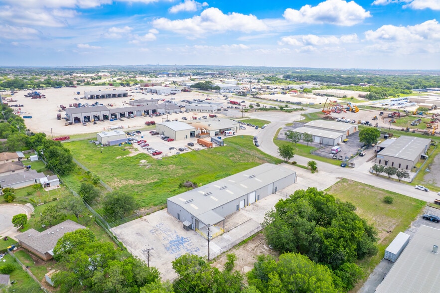 1141 Guadalupe Dr, Cibolo, TX à louer - Photo du bâtiment - Image 3 de 11