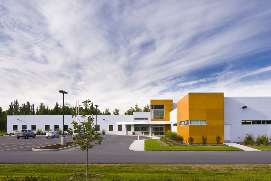 2310 Peger Rd, Fairbanks, AK à louer Photo principale- Image 1 de 7