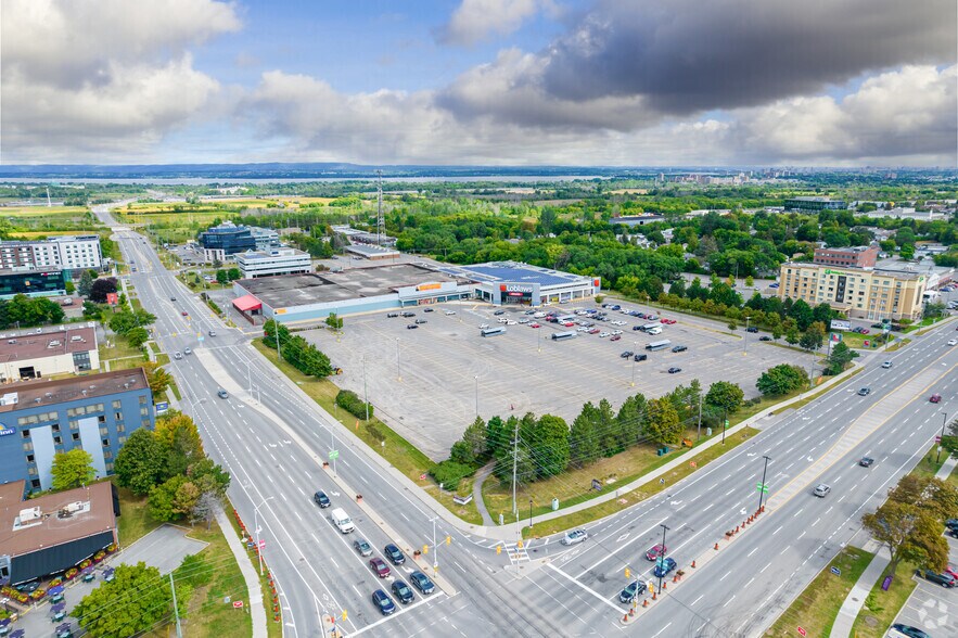 2065 Robertson Rd, Ottawa, ON à louer - Aérien - Image 2 de 5