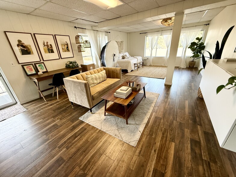 644 NE Greenwood Ave, Bend, OR for lease - Building Photo - Image 3 of 11