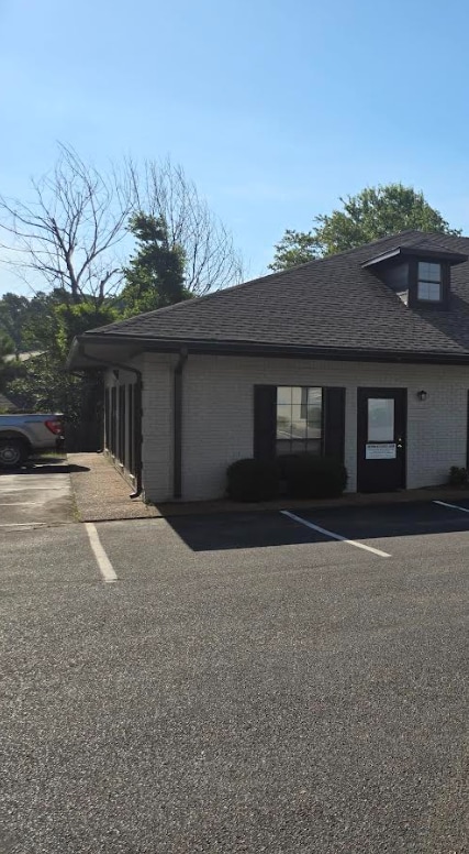 233 Oil Well Rd, Jackson, TN for lease Building Photo- Image 1 of 1