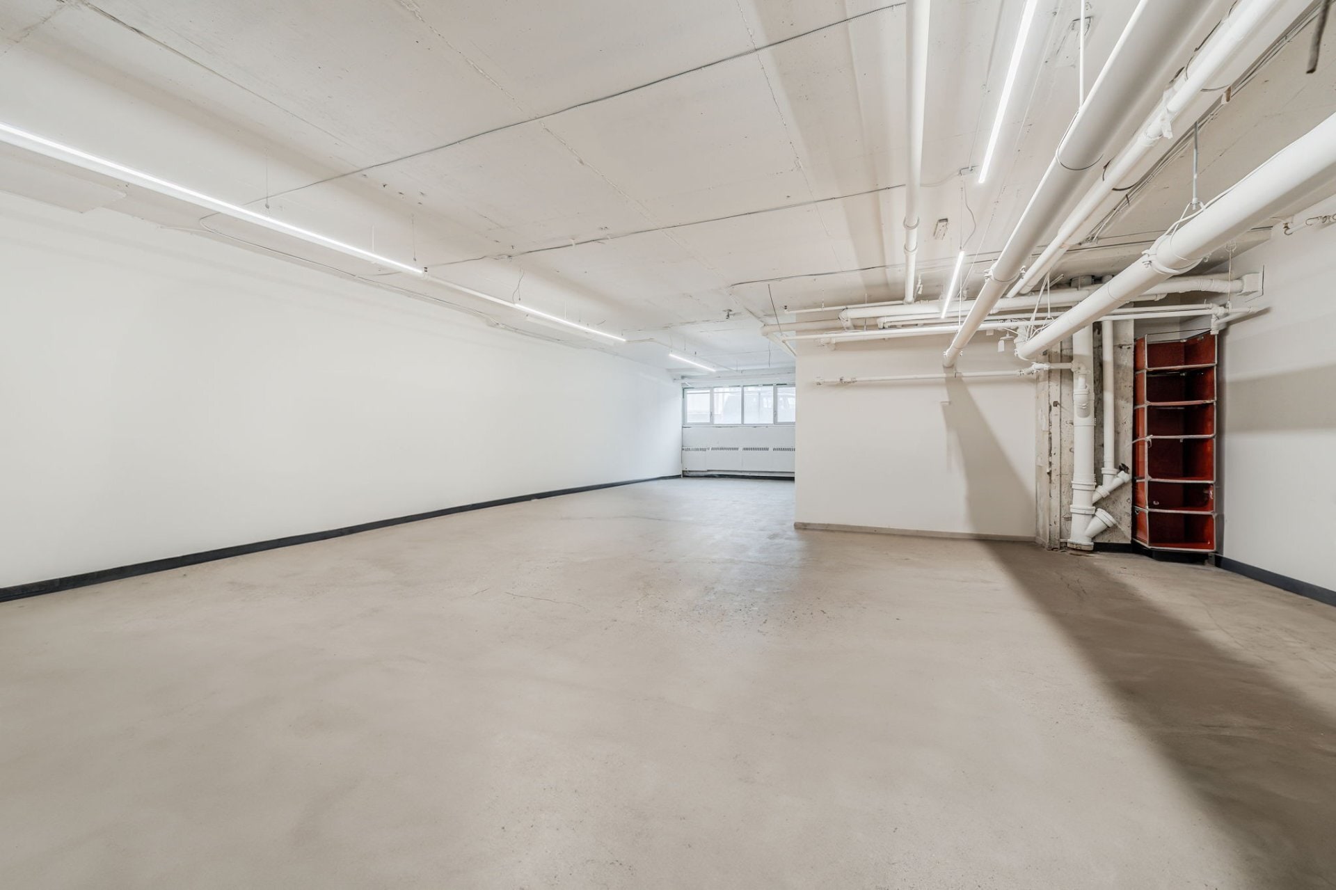 3333 Boul Crémazie E, Montréal, QC for lease Interior Photo- Image 1 of 1