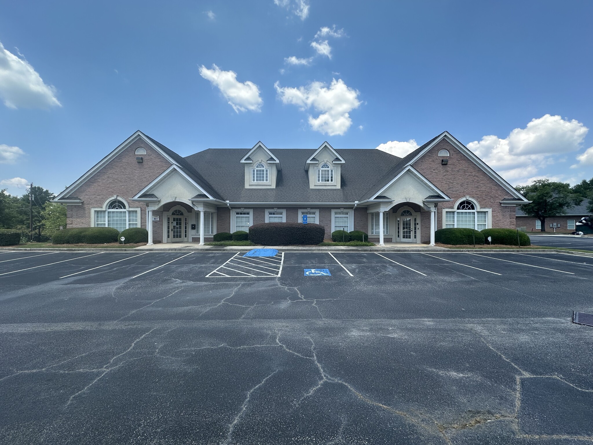 1255 Commercial Dr SW, Conyers, GA for sale Building Photo- Image 1 of 34