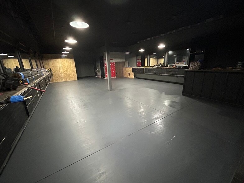 3710-3714 Pelham Rd, Greenville, SC for lease - Interior Photo - Image 3 of 4