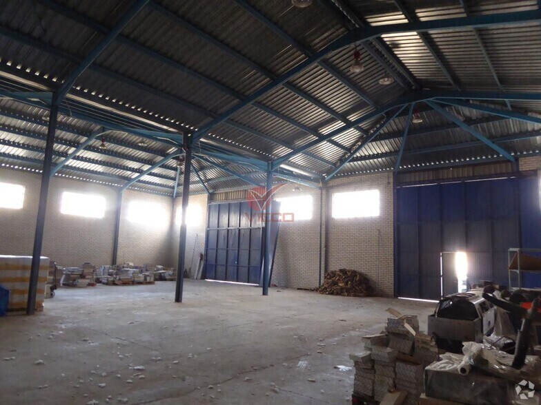 Industriel dans Cuenca, Cuenca à louer - Photo du bâtiment - Image 3 de 12