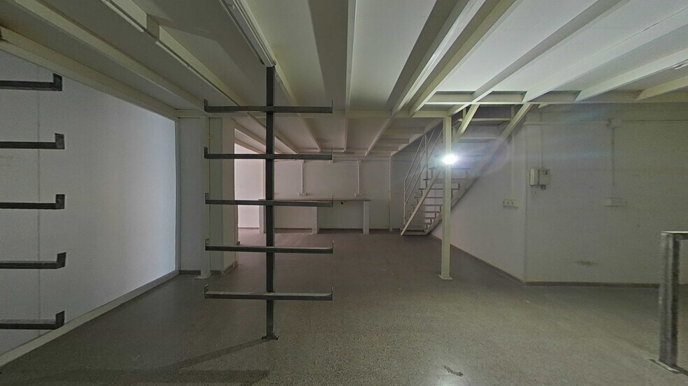 Commerce de détail dans Elda à vendre - Photo du bâtiment - Image 3 de 32