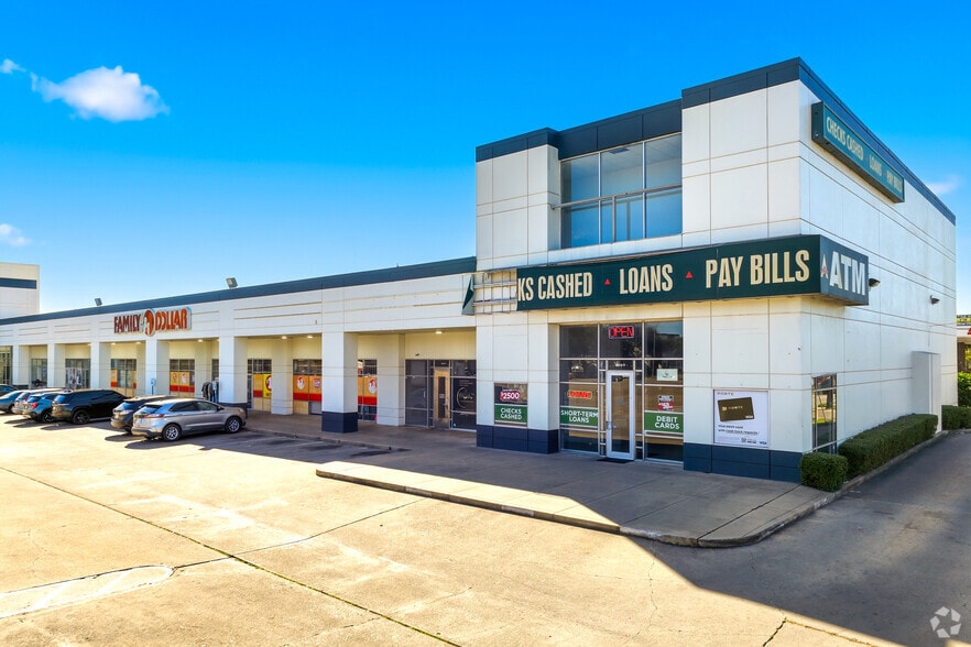 9801-9819 Bissonnet St, Houston, TX for lease - Building Photo - Image 2 of 16