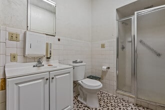 1650 Broadway Ave, McKees Rocks, PA for lease Interior Photo- Image 2 of 5