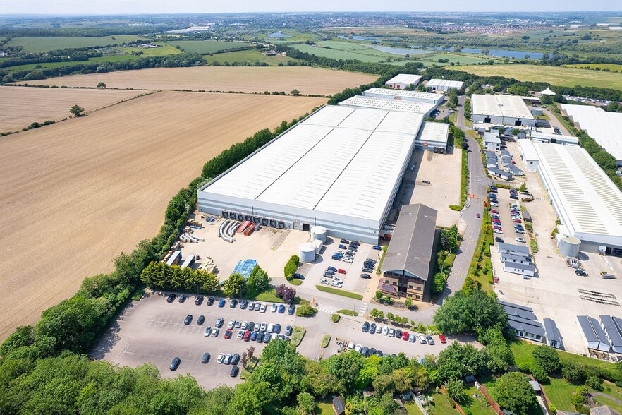 3 Express Business Park, Rushden for lease - Building Photo - Image 2 of 13