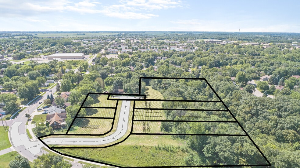 TBD Woodridge Court, Mankato, MN à vendre - Aérien - Image 1 de 5