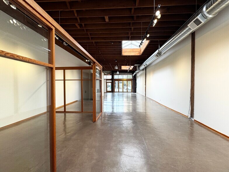 528 NW 11th Ave, Portland, OR à louer - Photo du bâtiment - Image 3 de 22