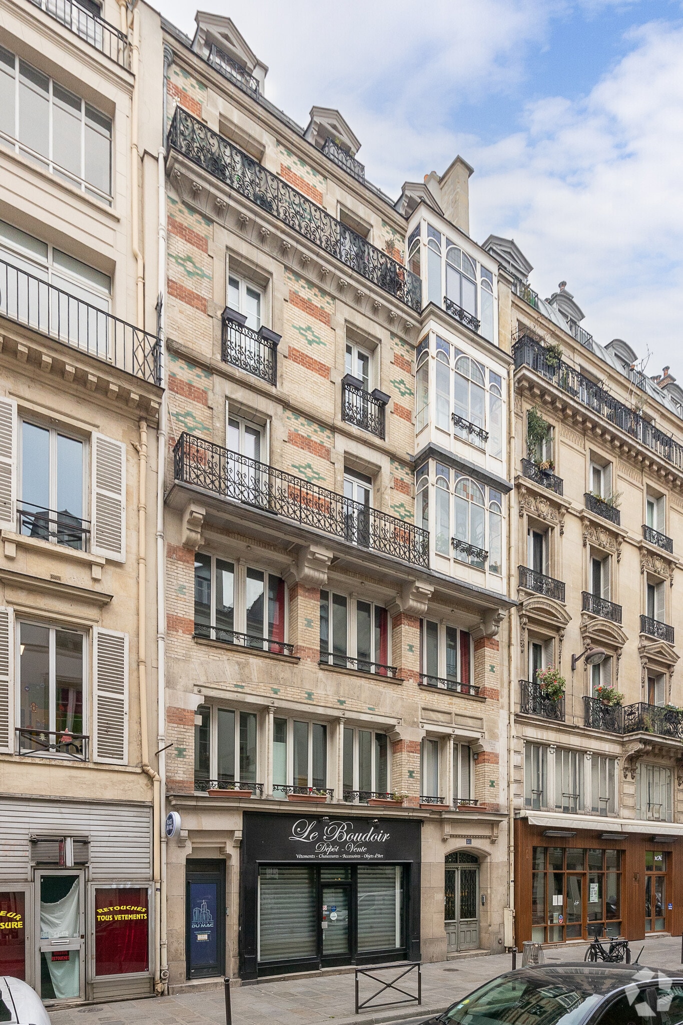 Multifamily in Paris for sale Primary Photo- Image 1 of 2