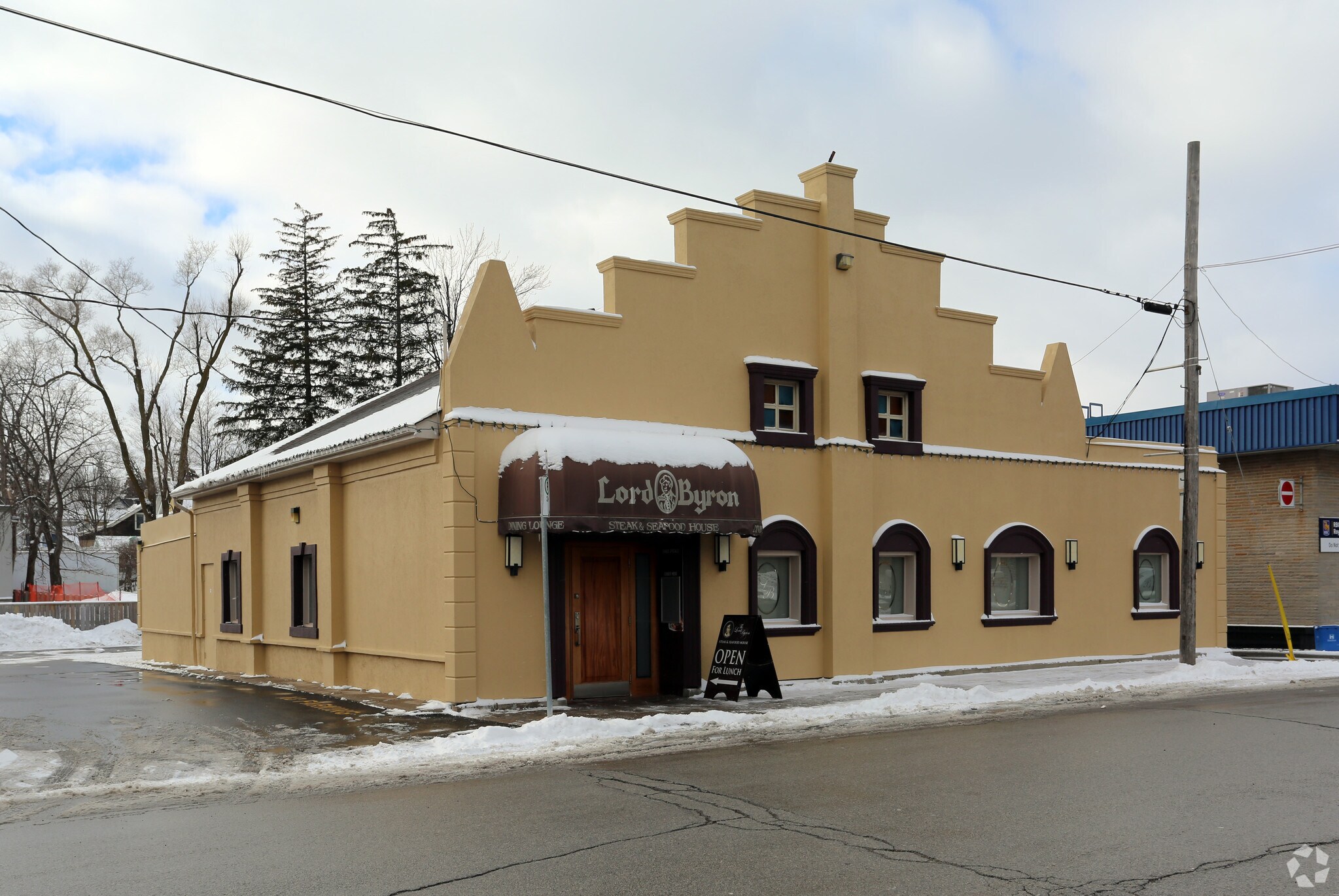 10 Main St S, Hamilton, ON à vendre Photo principale- Image 1 de 1