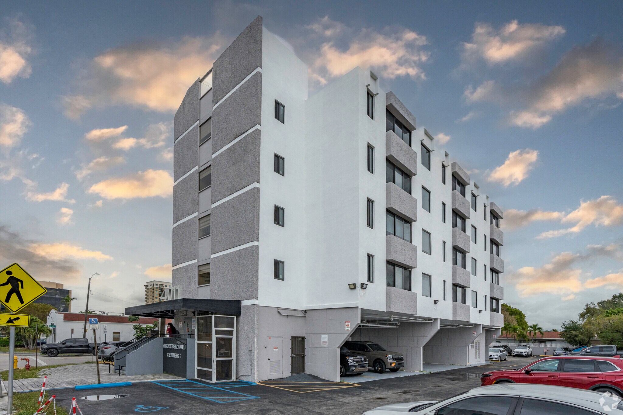 4011 W Flagler St, Miami, FL à vendre Photo principale- Image 1 de 14