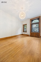 16 W 86th St, New York, NY for lease Interior Photo- Image 2 of 7