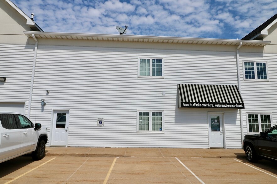 3100 Cedar Crest Rdg, Dubuque, IA for lease - Building Photo - Image 3 of 4