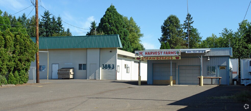 3843 W 11th Ave, Eugene, OR à vendre - Photo du bâtiment - Image 2 de 4