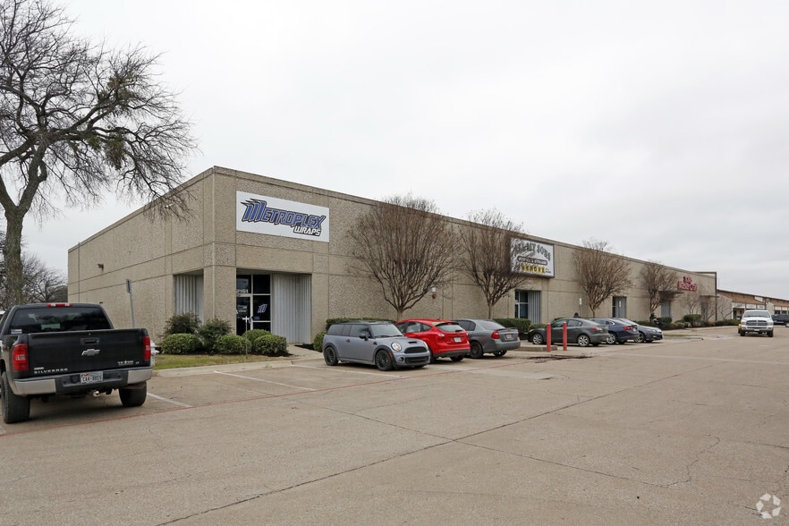 2161-2177 E Loop 820 N, Fort Worth, TX for sale - Building Photo - Image 1 of 7