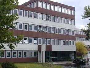 Avenue De L'Amiral Lemonnier, Marly-le-Roi for lease Building Photo- Image 2 of 4