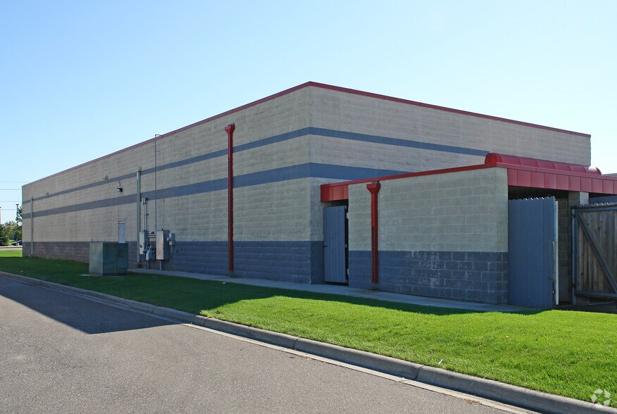 1271 Tasha Blvd, Shakopee, MN à louer - Photo du bâtiment - Image 2 de 16