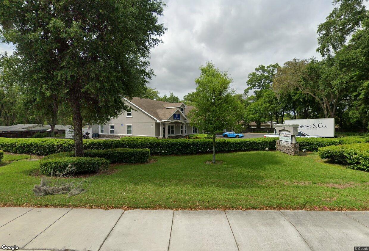 708 Lithia Pinecrest Rd Rd, Brandon, FL for lease Primary Photo- Image 1 of 2