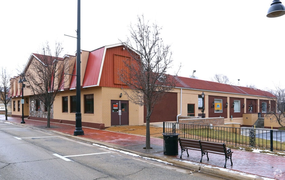 2711 Sheridan Rd, Zion, IL for sale - Building Photo - Image 2 of 15