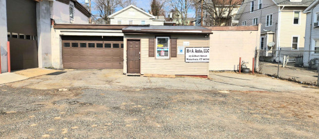 17 & 23 Gilbert Street portfolio of 2 properties for sale on LoopNet.ca - Building Photo - Image 2 of 10