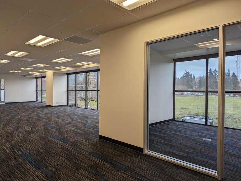 805 Broadway St, Vancouver, WA for lease - Interior Photo - Image 2 of 17