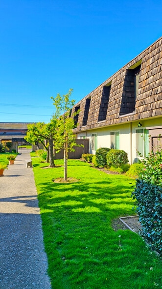 1301 W Lodi Ave, Lodi, CA for sale - Building Photo - Image 3 of 11