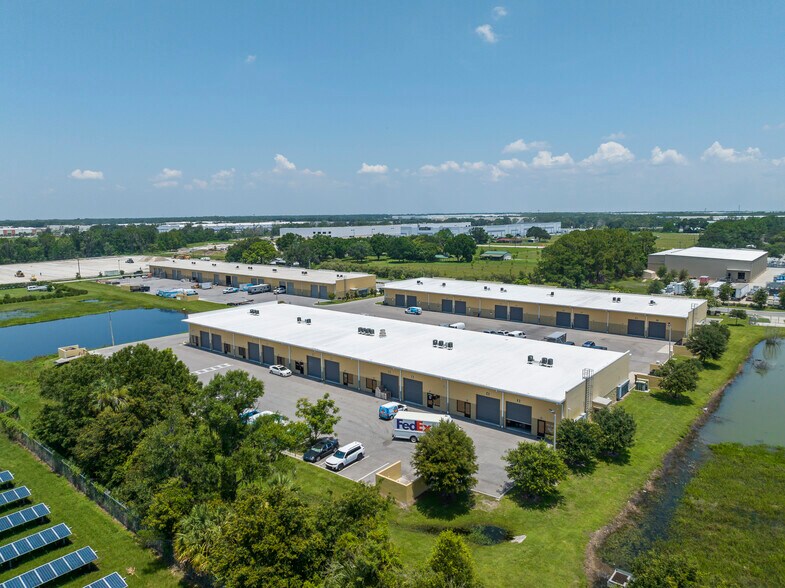 3928 Anchuca Dr, Lakeland, FL à louer - Photo du bâtiment - Image 2 de 5