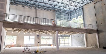 1325 Riverside Rd, Abbotsford, BC for lease Interior Photo- Image 2 of 13
