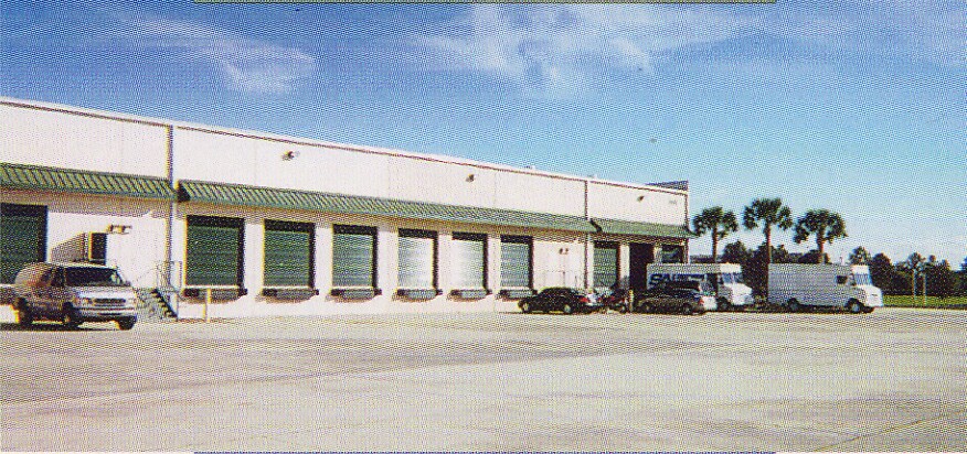 8440 Tradeport Dr, Orlando, FL à louer - Photo du bâtiment - Image 3 de 12