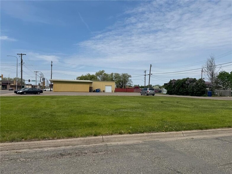 625 Saint Germain St E, Saint Cloud, MN for sale - Building Photo - Image 3 of 10
